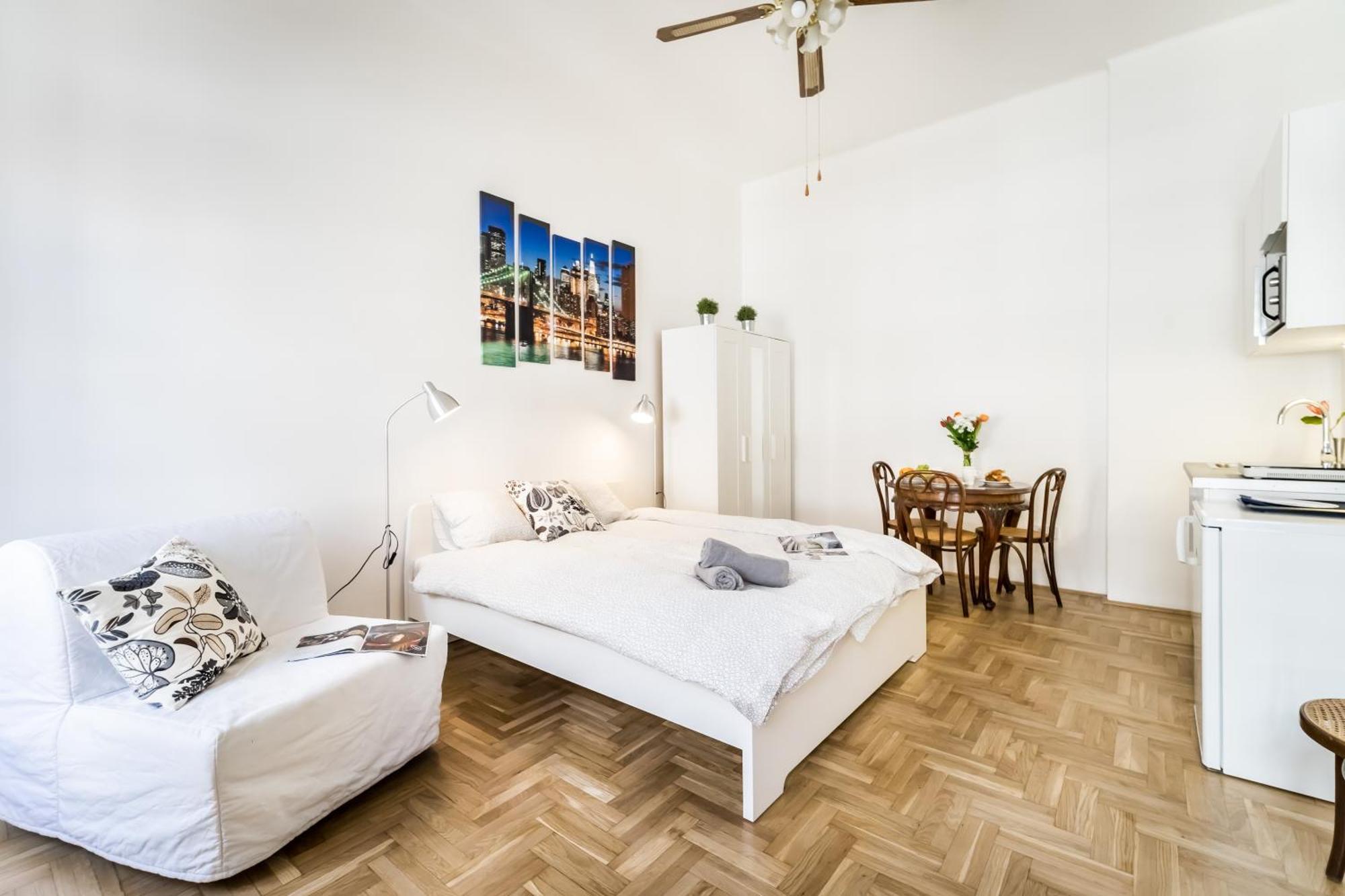 Corbie Downtown Apartment Budapest Ngoại thất bức ảnh